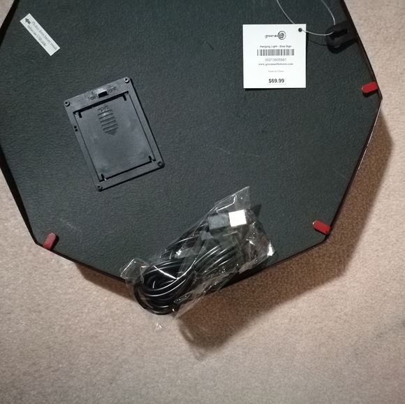 ☀ NWT Studded Light Up Stop Sign ☀ - Picture 2 of 3